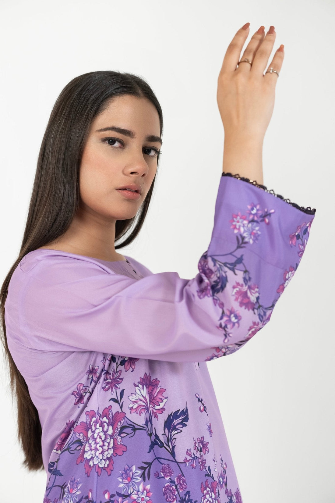 Stylish Dress Design Ideas for a Modern Wardrobe - Pret.Dastkaari