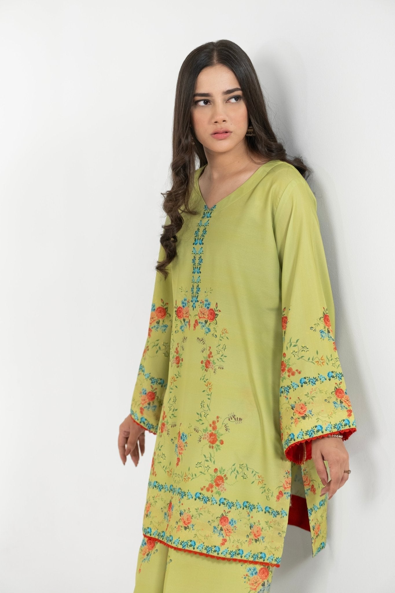 The Timeless Appeal of Semi Formal Dresses - Pret.Dastkaari