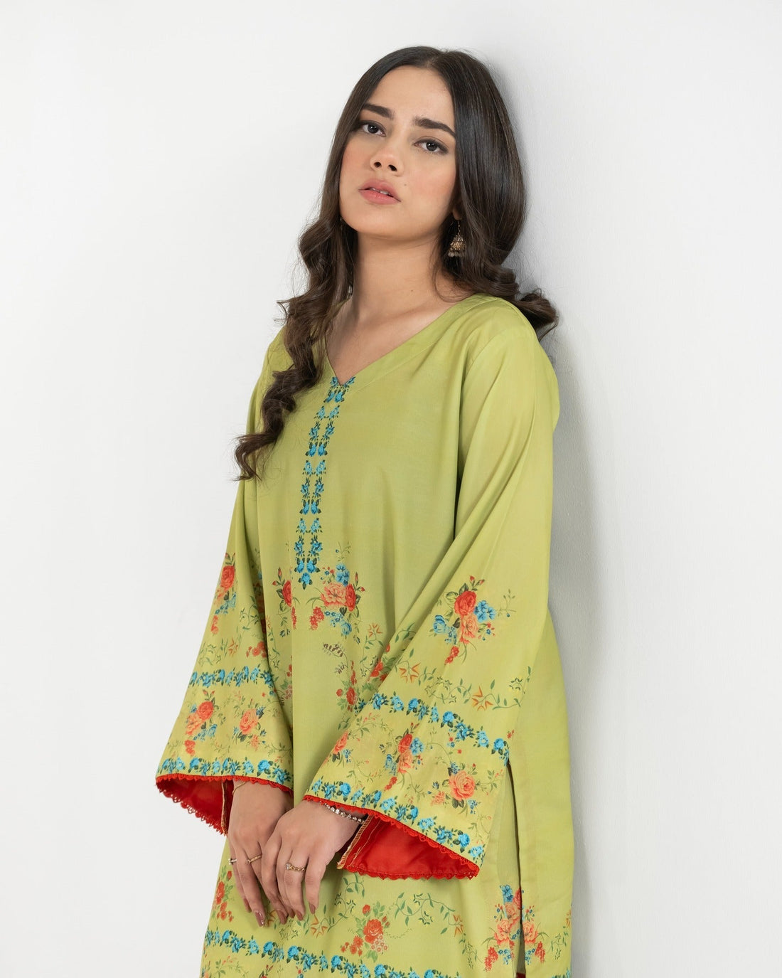 Unstitched Suits: A Smart Choice for Comfort and Personal Style - Pret.Dastkaari